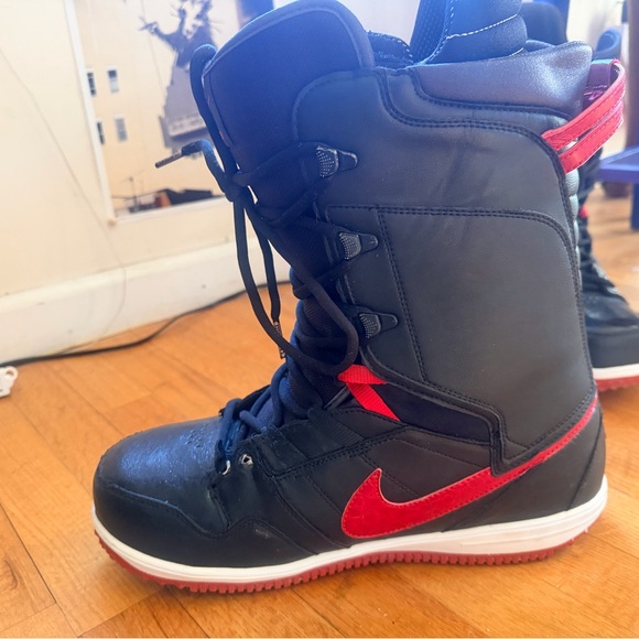 Nike Vapen Black and Red Snowboard Boots size 13 - Picture 4 of 8